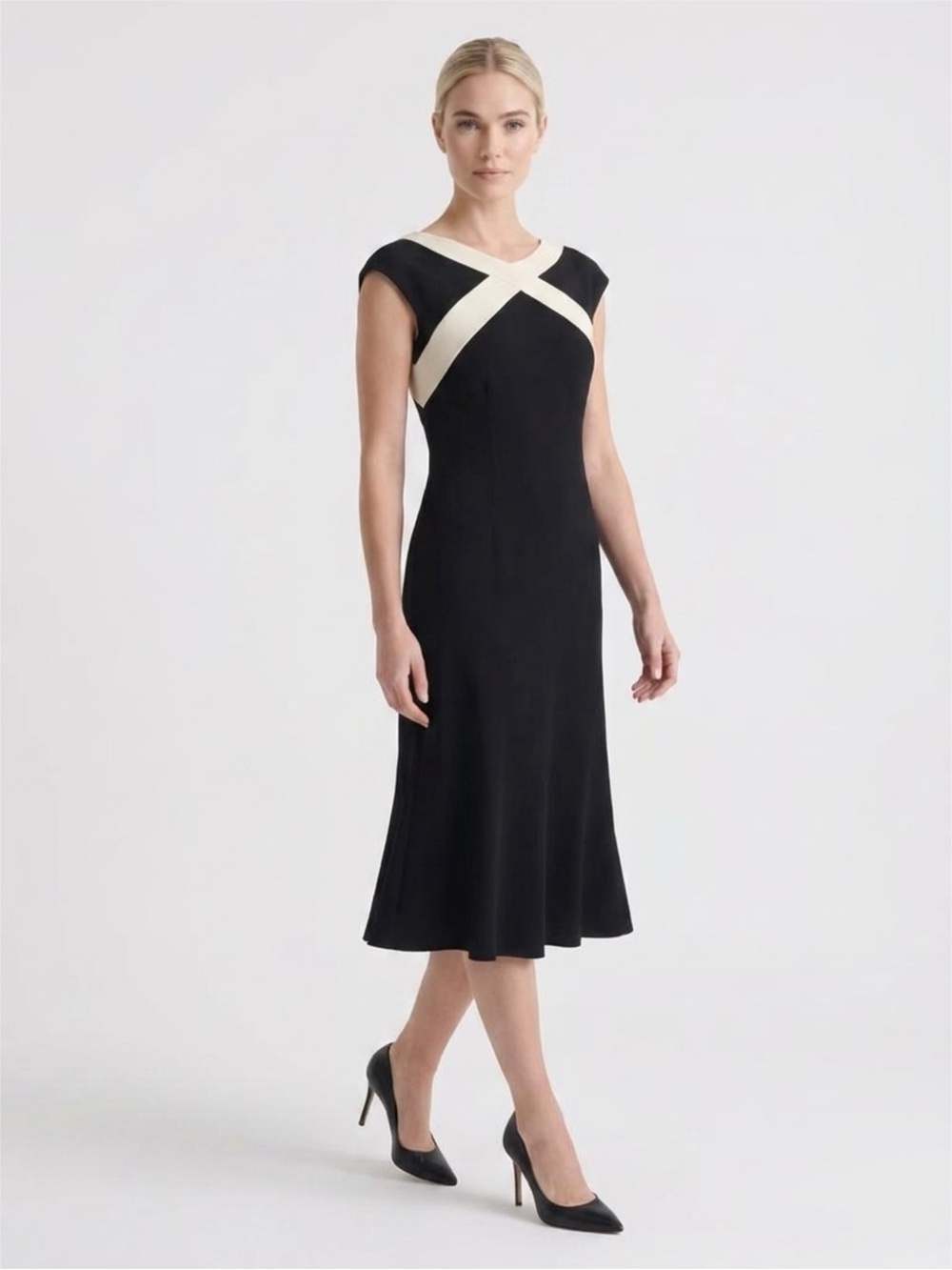 Amanda Smith Dress in Black